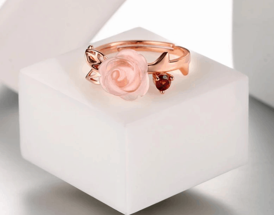 Beautiful Rose Quartz Rose Ring