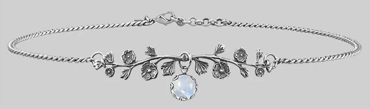 DARK BLOOM. Rainbow Moonstone Choker - Silver