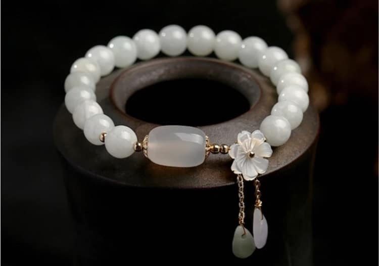 Emerald Jade Stone and Agate Bracelet